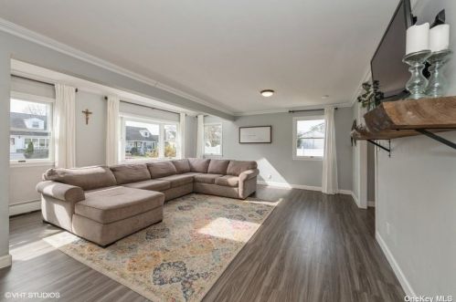 3015 Lowell Ave, North Wantagh, NY 11793-3220