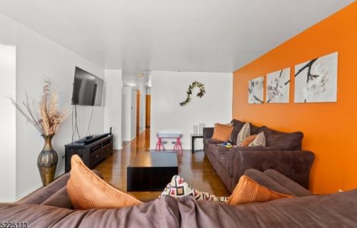 270 Herbert Ave, Industrial Hillside, NJ 07205-2113