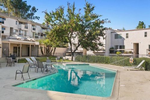 304 Travelodge Dr, El Cajon, CA 92020-4159