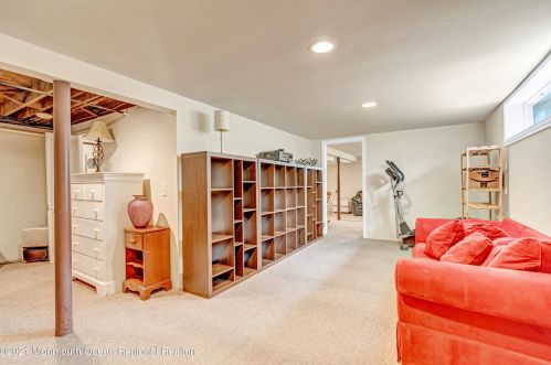 243 Crestview Dr, Middletown NJ  07748-3604 exterior