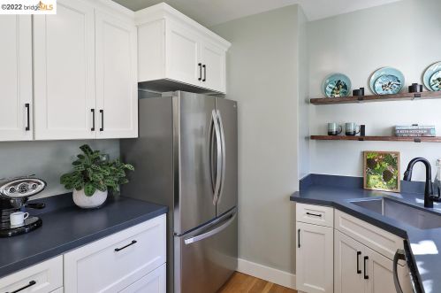 4215 Glen Ave, Oakland CA  94611-4349 exterior