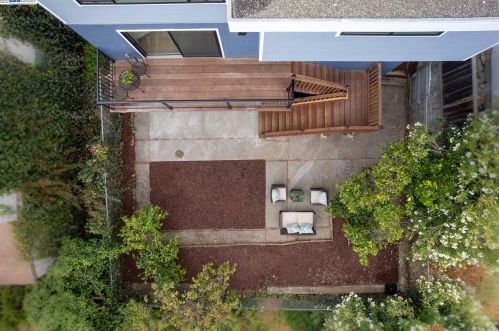 16609 Winding Blvd, San Leandro CA  94578-1248 exterior