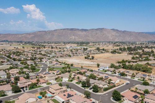 334 Percheron Ct, San Jacinto CA  92582-3231 exterior