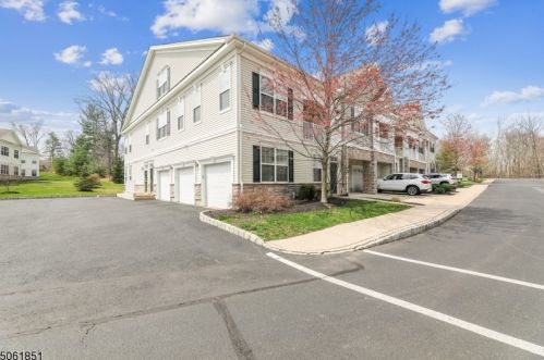 803 Brook Hollow Dr, Whippany, NJ