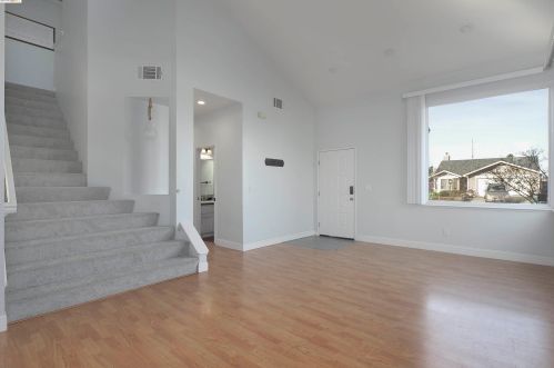 1743 Fairhaven Ct, Oakley CA  94561-3069 exterior