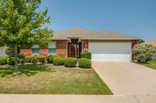 9620 Rosewood Dr, Denton, TX 76207-6678