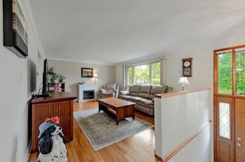 2438 Willowbrook Rd, Pittsburgh, PA 15241-1743