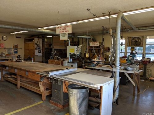 13361 Fairfield Ln, Seal Beach CA  90740-6813 exterior