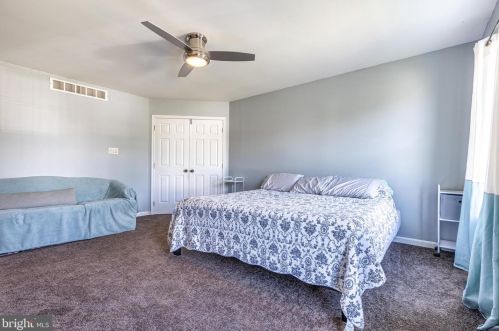 101 Stoneridge Pl, Bear DE  19701-1952 exterior