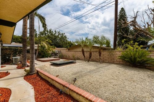 818 South St, Anaheim CA  92805-4415 exterior