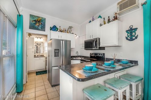 349 Plantation Dr, Titusville, FL 32780-2558