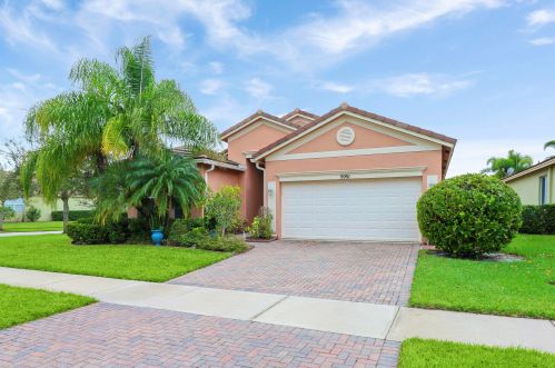9991 Glenbrook Dr, Fort Pierce, FL 34987-2413