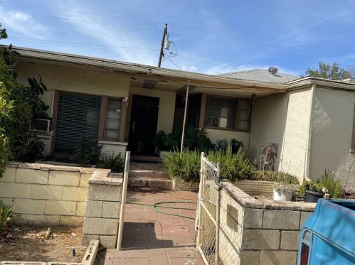 111 Kearney Blvd, Fresno, CA 93706-3027