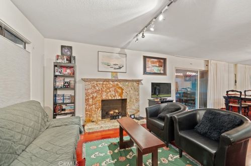 922 Lamark Ln, Anaheim, CA 92802-3423