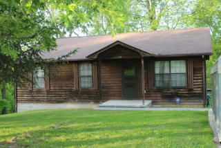 161 Posey Ln, Jacksboro, TN 37757-3911