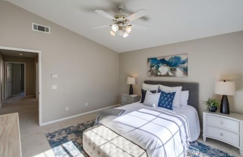 9463 Compass Point Dr, San Diego CA 92126-5536 exterior