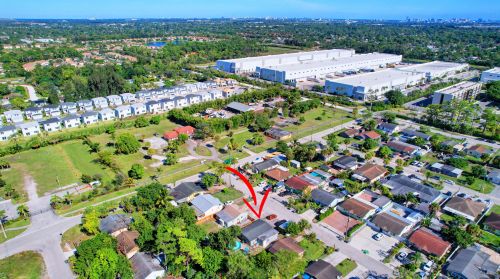 209 3 St, West Palm Beach FL  33403-3418 exterior