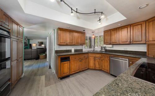 1672 Smiley Heights Dr, Redlands CA  92373-6533 exterior