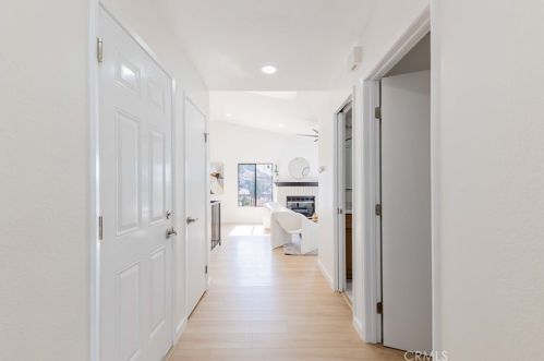 1881 Buckskin Gln, Escondido, CA 92027-1155