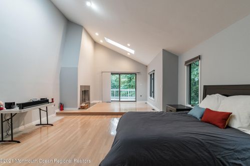 18 Marseille Ter, Morganville NJ  07751-9774 exterior