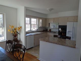21 Southview Dr, Somers Point NJ  08244-1623 exterior