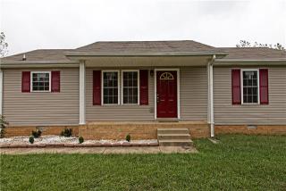 362 Lafayette Point Cir, Clarksville, TN 37042-3988