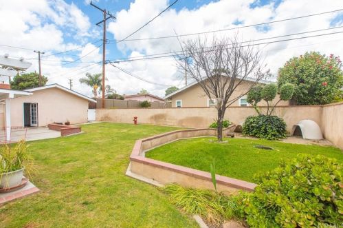 1162 Macy St, La Habra CA  90631-2470 exterior