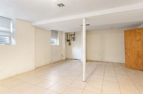 22 Maple St, Central Islip NY  11722-3127 exterior