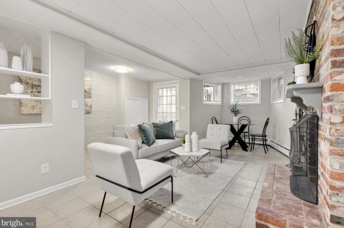 124 6 St, Washington DC 20002-2215 exterior