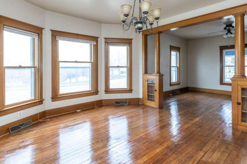 527 Elizabeth St, Mishicot WI  54228-6008 exterior