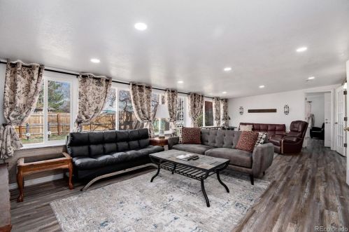 1156 Scranton St, Denver CO  80011-6408 exterior