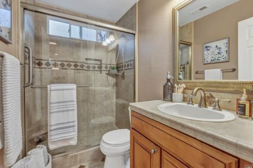 610 Rose Dr, Benicia CA  94510-3756 exterior