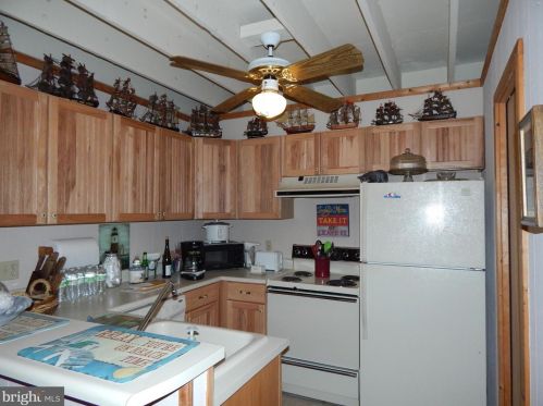 38299 Cardinal Ln, Selbyville, DE 19975-4630