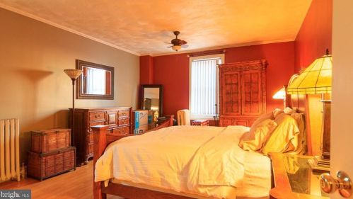 2927 Derry St, Harrisburg PA 17111-1644 exterior