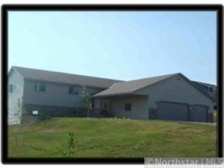 930 Fraser Ln, Hudson, WI 54016-7078