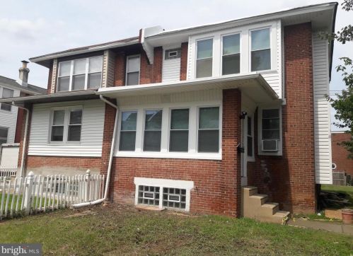 311 Friendship St, Philadelphia, PA 19111-3905