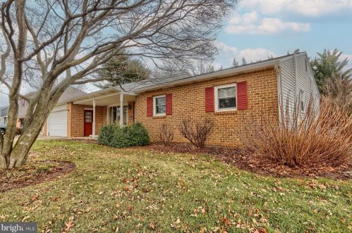 608 Cocklin St, Navy Sup Dpt, PA 17055-6616