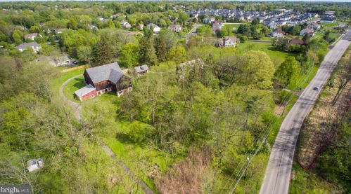 1704 Dreshertown Rd, Dresher PA  19025-1303 exterior