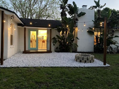 608 Sunset Ln, Lutz FL  33549-3802 exterior