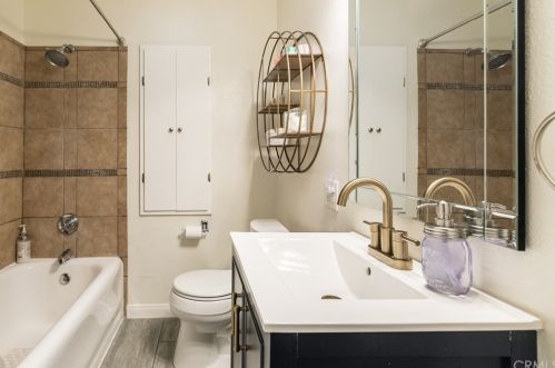 315 Lugonia Ave, Redlands CA  92374-2239 exterior