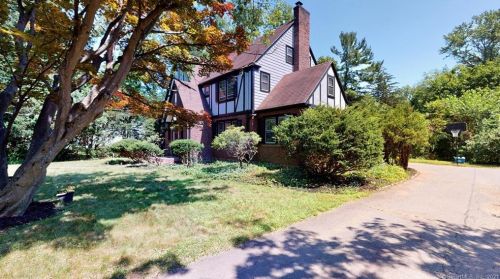 22 Elbridge Rd, New Britain, CT 06052-1525