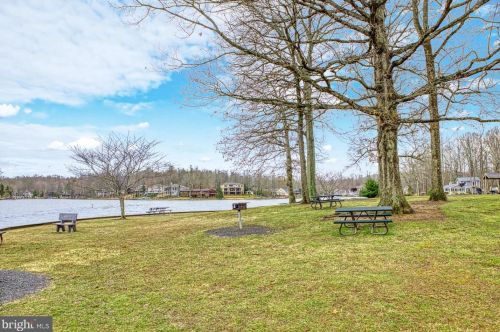 305 Harrison Cir, Locust Grove VA  22508-5256 exterior