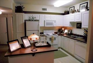 24905 Magic Mountain Pkwy, Santa Clarita CA  91355-4673 exterior