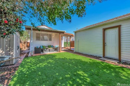 1244 106th Ave, Oakland CA  94603-3814 exterior