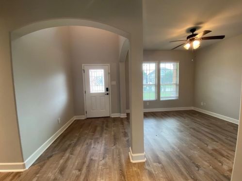 11429 Noble Ct, Conroe TX  77304-5071 exterior