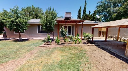 2308 Sunset Ave, Madera CA  93637-2711 exterior