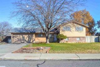 2412 Grand Ronde Pl, Kennewick, WA 99336-2536