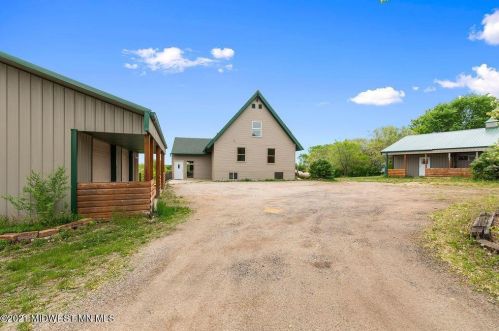 15985 Long Lake Rd, Detroit Lakes, MN 56501-7938