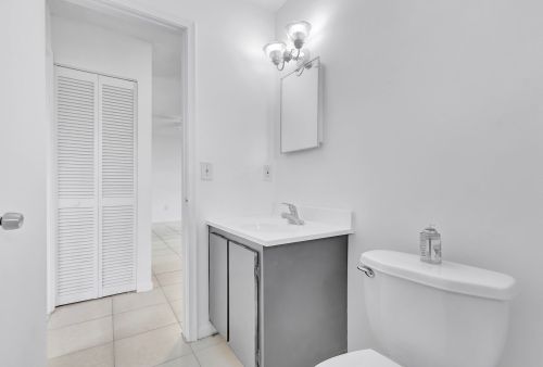 5292 Cannon Way, West Palm Beach FL  33415-3700 exterior