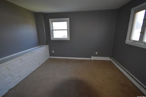 254 Jefferson Ave, Amityville NY  11701-2347 exterior